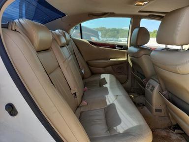 Vue de 2003 LEXUS ES 300, angle 10