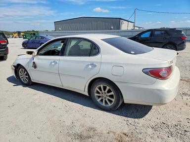 Vue de 2003 LEXUS ES 300, angle 2