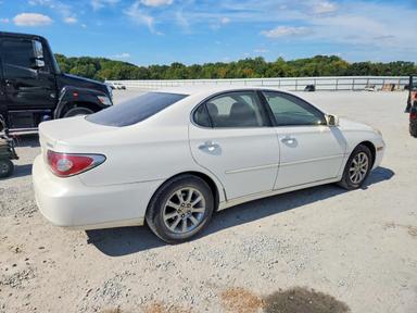 Vue de 2003 LEXUS ES 300, angle 3