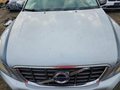 منظر 2013 VOLVO XC60 T6، زاوية 12