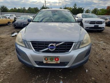 منظر 2013 VOLVO XC60 T6، زاوية 5