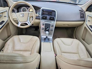 منظر 2013 VOLVO XC60 T6، زاوية 8
