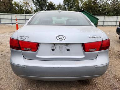 Vue de 2010 HYUNDAI SONATA GLS, angle 6
