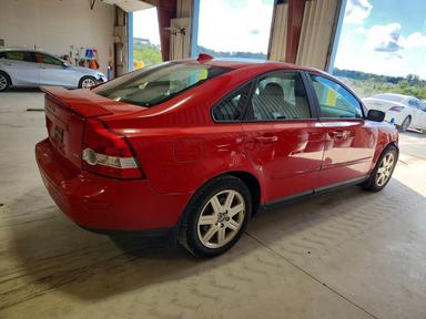 2006 VOLVO S40 2.4I view, angle 3