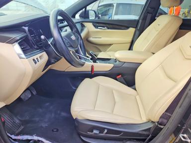 Vue de 2017 CADILLAC XT5, angle 7