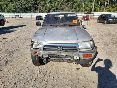 1997 TOYOTA 4RUNNER LIMITED view, angle 5