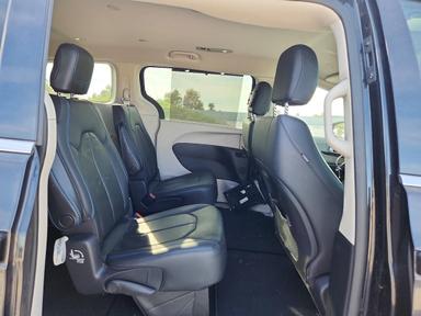 Vista de 2021 CHRYSLER PACIFICA TOURING L, ángulo 11