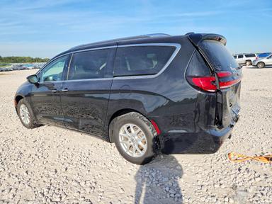 Vista de 2021 CHRYSLER PACIFICA TOURING L, ángulo 2
