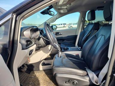 Vista de 2021 CHRYSLER PACIFICA TOURING L, ángulo 7