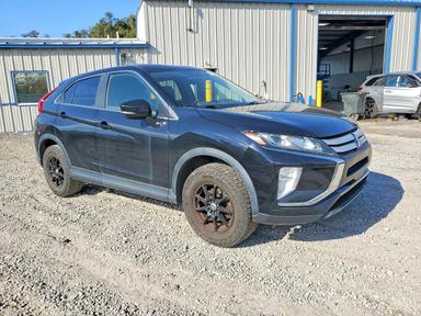 Vista de 2019 MITSUBISHI ECLIPSE CROSS ES, ángulo 4
