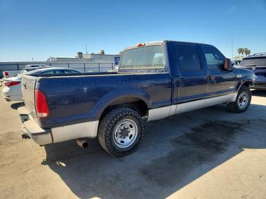 Vista de 2005 FORD F250 SUPER DUTY, ángulo 3