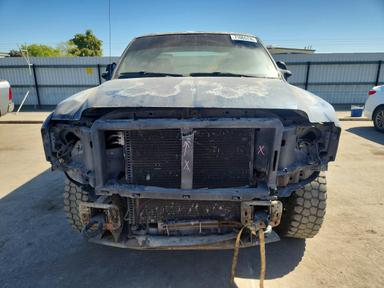 Vista de 2005 FORD F250 SUPER DUTY, ángulo 5