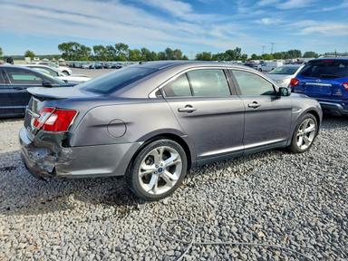 Vista de 2011 FORD TAURUS SHO, ángulo 3