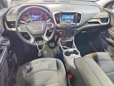 2019 GMC TERRAIN SLE view, angle 8