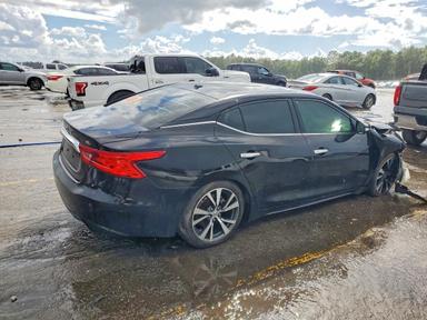 Вид 2017 NISSAN MAXIMA 3.5 SL, угол 3