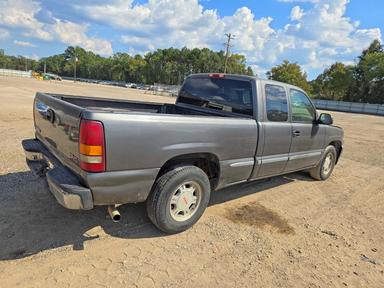 Vue de 2000 GMC NEW SIERRA C1500, angle 3