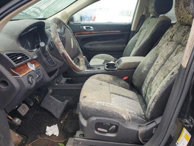 Vista de 2015 LINCOLN MKT, ángulo 7