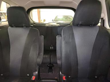 Vista de 2013 MAZDA 5, ángulo 10