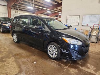 Vista de 2013 MAZDA 5, ángulo 4