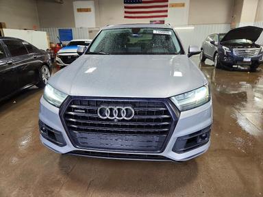 Vue de 2018 AUDI Q7 PRESTIGE, angle 5