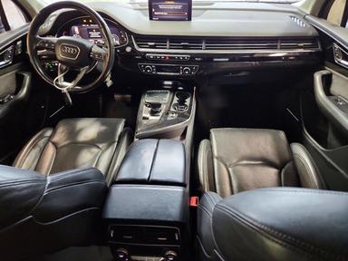 Vue de 2018 AUDI Q7 PRESTIGE, angle 8