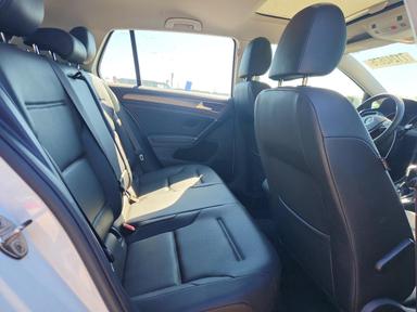 Vista de 2021 VOLKSWAGEN GOLF, ángulo 10