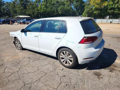 Vista de 2021 VOLKSWAGEN GOLF, ángulo 2