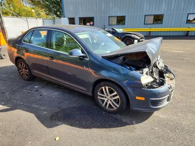 Vista de 2006 VOLKSWAGEN JETTA 2.5, ángulo 4