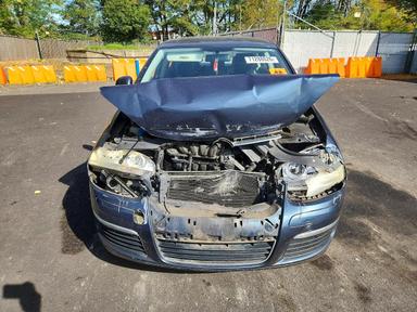 Vista de 2006 VOLKSWAGEN JETTA 2.5, ángulo 5