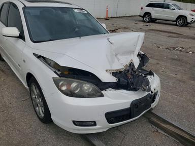 Vue de 2009 MAZDA 3 S, angle 10