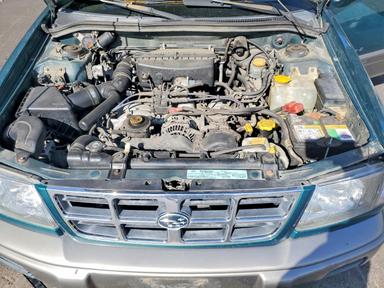 Vue de 1999 SUBARU FORESTER S, angle 11