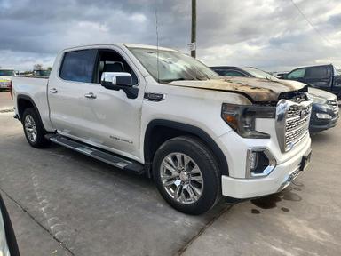 منظر 2021 GMC SIERRA C1500 DENALI، زاوية 4
