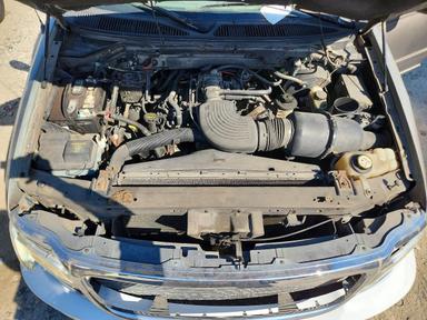 Vista de 2002 FORD F150 SUPERCREW, ángulo 11
