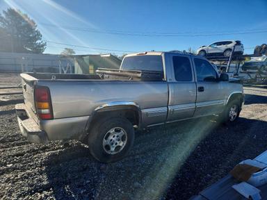Вид 2000 CHEVROLET SILVERADO C1500, угол 3