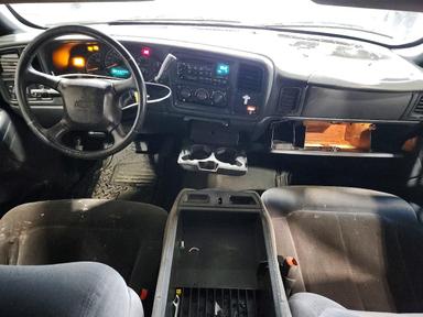 Вид 2000 CHEVROLET SILVERADO C1500, угол 8