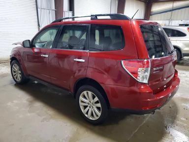 2013 SUBARU FORESTER 2.5X PREMIUM view, angle 2