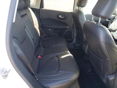 Vue de 2018 JEEP COMPASS LATITUDE, angle 11