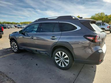 Vue de 2023 SUBARU OUTBACK TOURING, angle 2