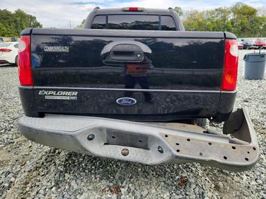 Vue de 2004 FORD EXPLORER, angle 6