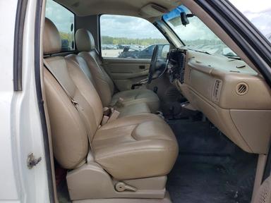 Vista de 2006 CHEVROLET SILVERADO K1500, ángulo 10