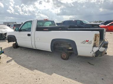 Vista de 2006 CHEVROLET SILVERADO K1500, ángulo 2