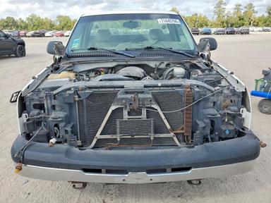 Vista de 2006 CHEVROLET SILVERADO K1500, ángulo 5