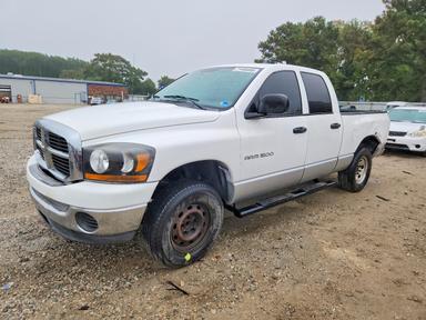 Vue de 2006 DODGE RAM, angle 1