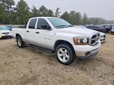 Vue de 2006 DODGE RAM, angle 4