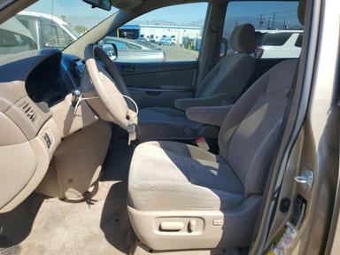 منظر 2006 TOYOTA SIENNA LE 8 PASSENGER، زاوية 7