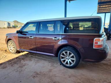 منظر 2009 FORD FLEX LIMITED، زاوية 2