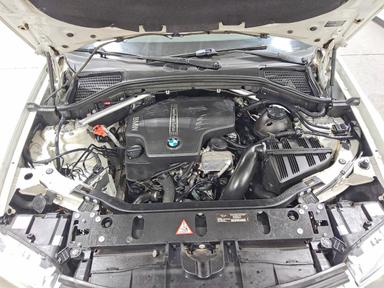 Vista de 2013 BMW X3 XDRIVE28I, ángulo 12