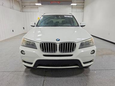Vista de 2013 BMW X3 XDRIVE28I, ángulo 5