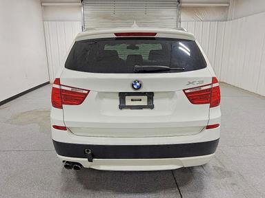 Vista de 2013 BMW X3 XDRIVE28I, ángulo 6
