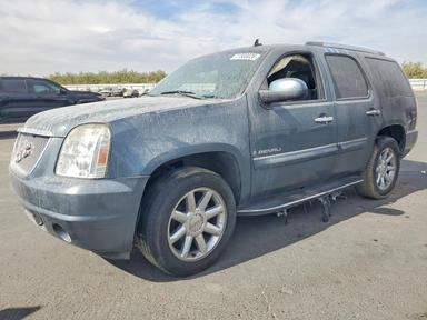 منظر 2008 GMC YUKON DENALI، زاوية 1